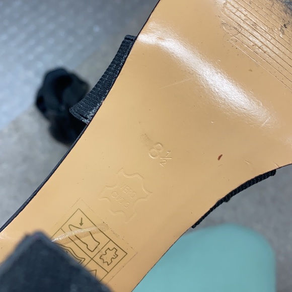 BCBG black heels - Picture 3 of 6